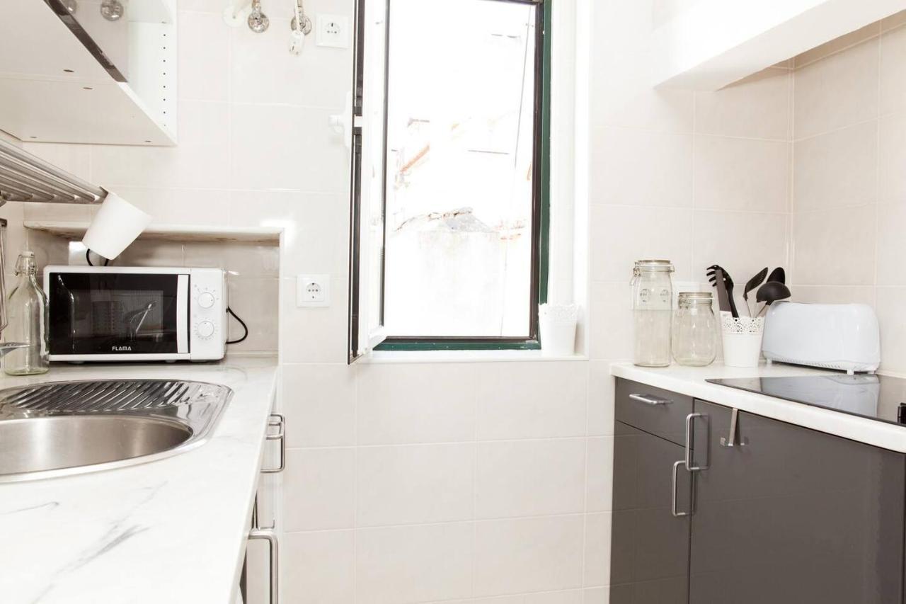 Apartment Casa Em Lisboa? Optima Localizacao No Bairro Alto Lisbon